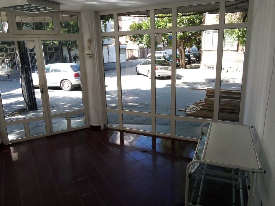 Дава се под наем Магазин в Пловдив, Христо Смирненски - 55 кв.м за 200 € - Снимка #7