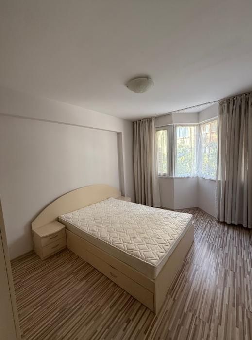 Дава се под наем Двустаен апартамент в Пловдив, Център - 60 кв.м за 550 € - Снимка #3