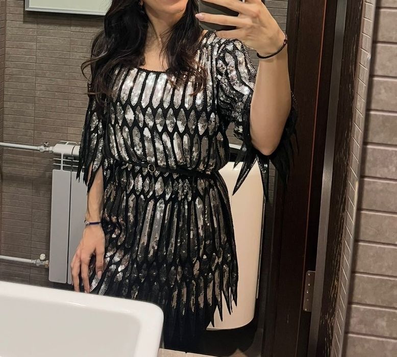 Уникална рокля с пайети