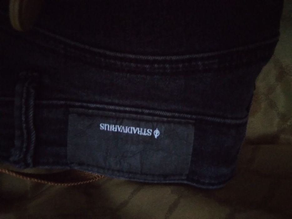 Blugi talie mică Stradivarius