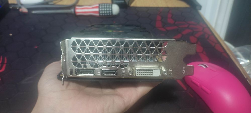 продаю rx580 8 gb