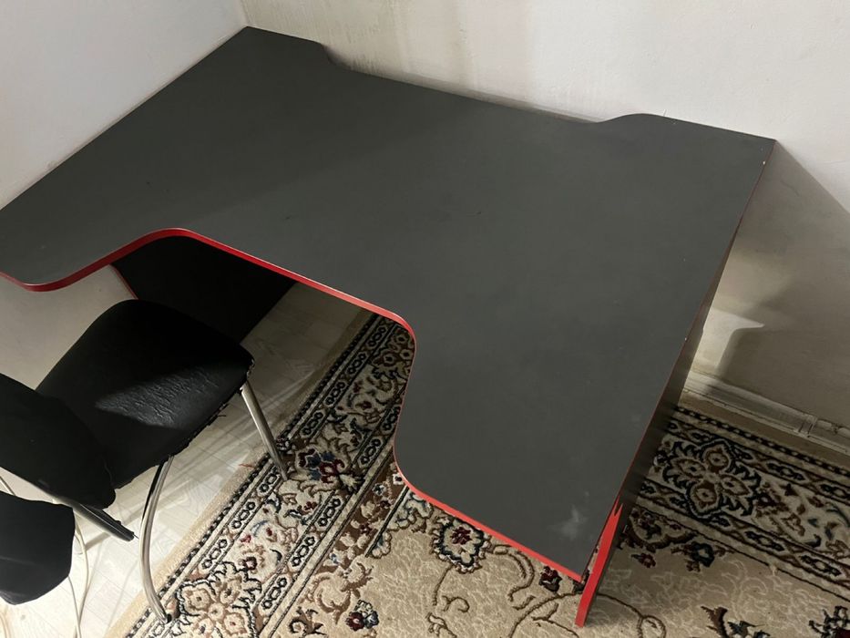 Компютерный стол