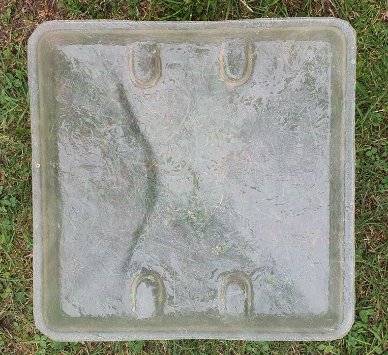 Capac de trapa rulota  dimensiunea  28 ,40 si 50  din  fibra de sticla