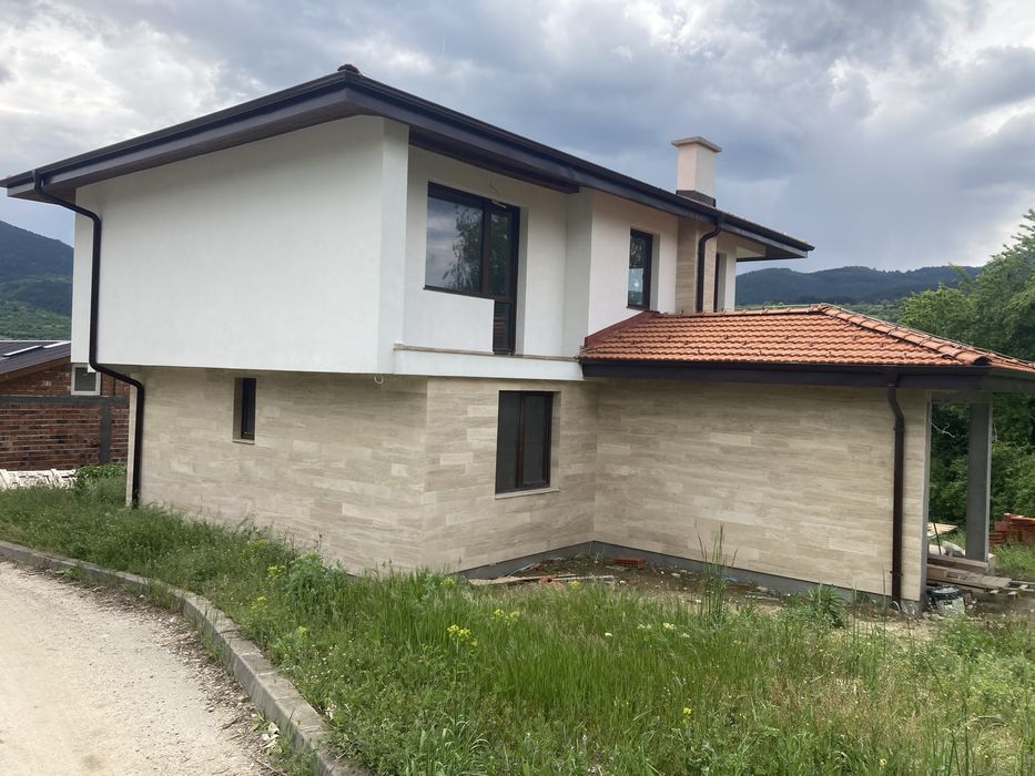 Продава се Къща в с. Хвойна, Област Смолян - 250 кв.м за 800 €/кв.м - Снимка #1