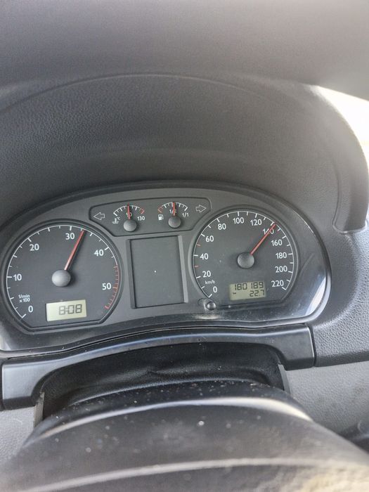 Vând vw Polo , mai multe detalii la telefon