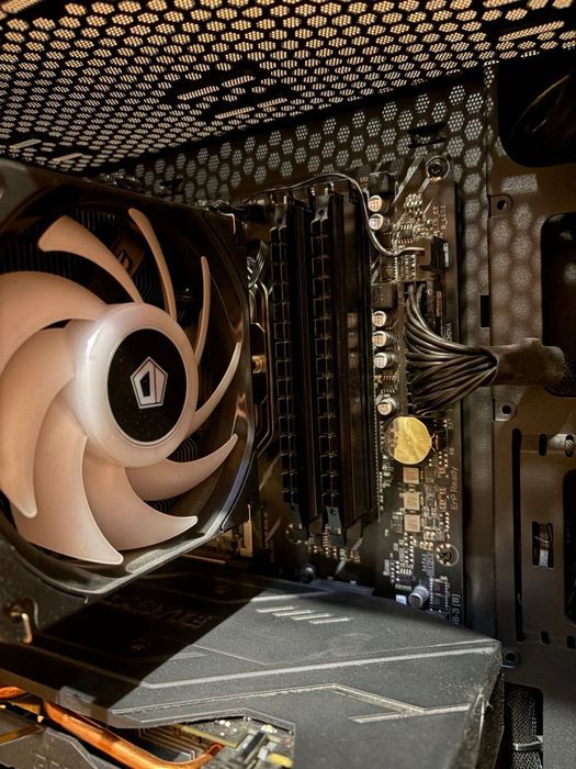 Игровой компьютер в идеальном состоянии