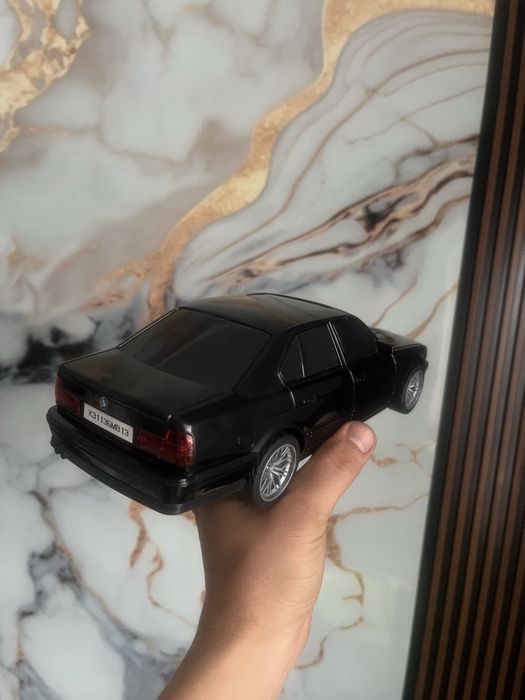 Игрушка Бмв е34 с радиоуправлением