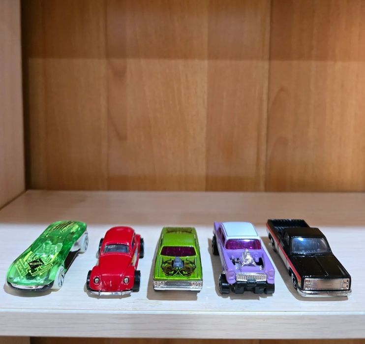 Продаются машинки от Hotwheels