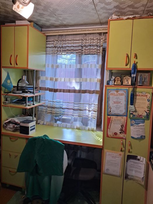 Детский шкаф с партой