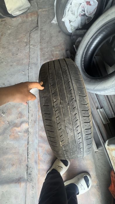 Шины 225/65 R17.