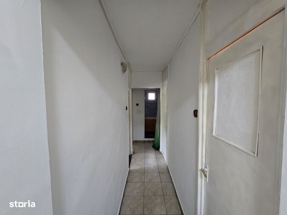 Apartament 3 camere decomandat Soseaua Salaj Petre Paun 2 bai 66.11 mp