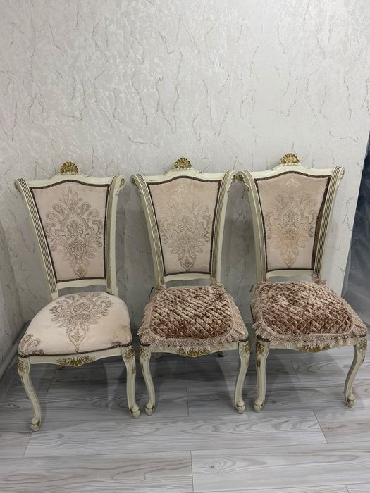 Продам стулья в хорошем состояние
