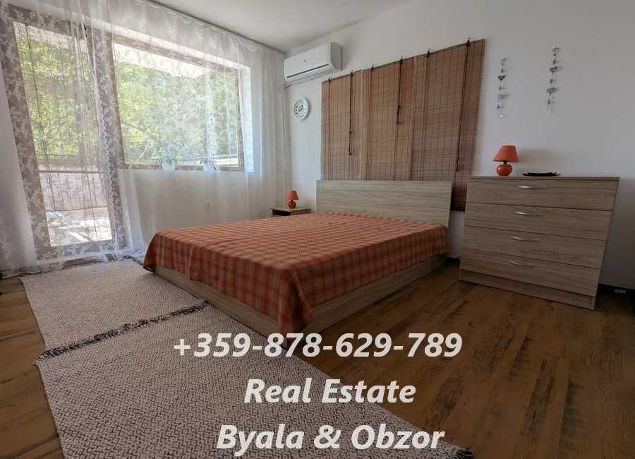 Продава се Тристаен апартамент в Бяла - 120 кв.м за 742 €/кв.м - Снимка #17