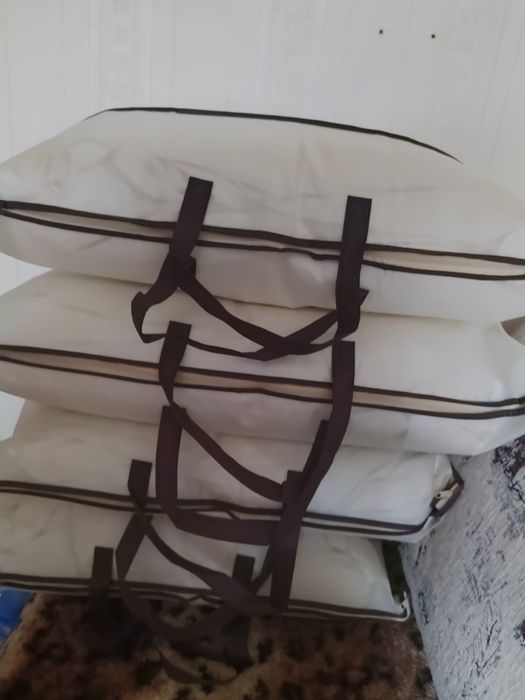 Подушка пуховая с чехлом