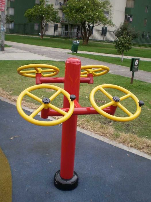 уличные тренажеры комплекс