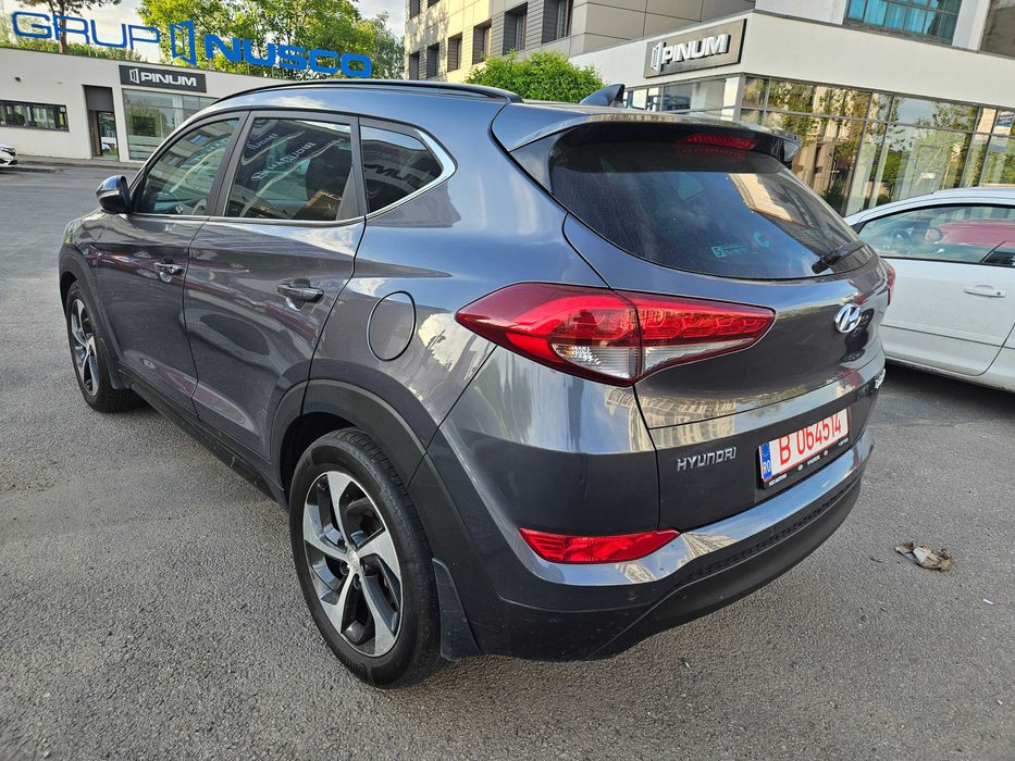 Usa stanga fata hyundai tucson
