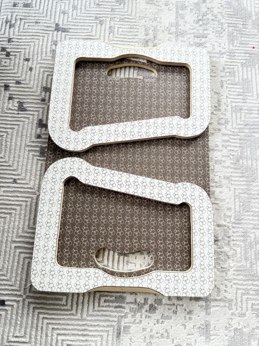 Продам столик для ноутбка