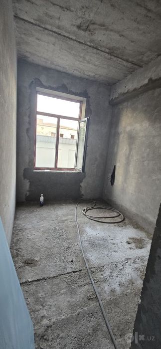 Yangi toshmi postdan kirganda 1km duplex Uy sotiladi yangi qurilgan 15