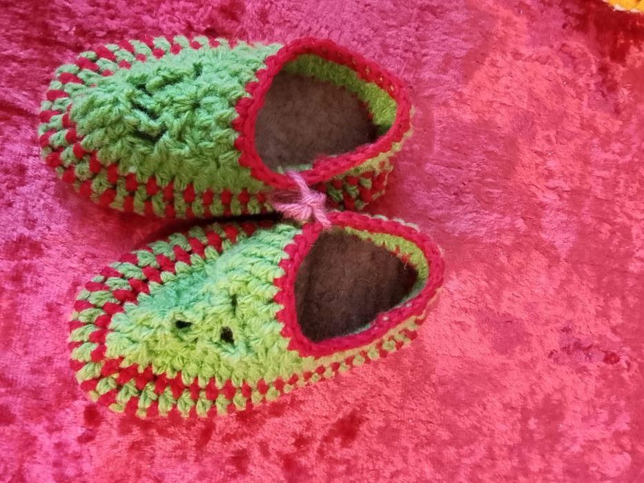 Продам детские  тапычки