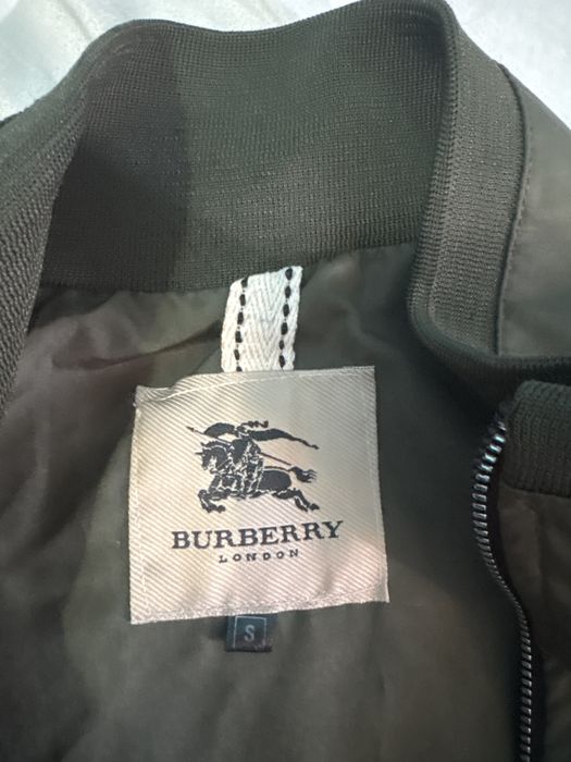 Geaca Burberry Marimea S