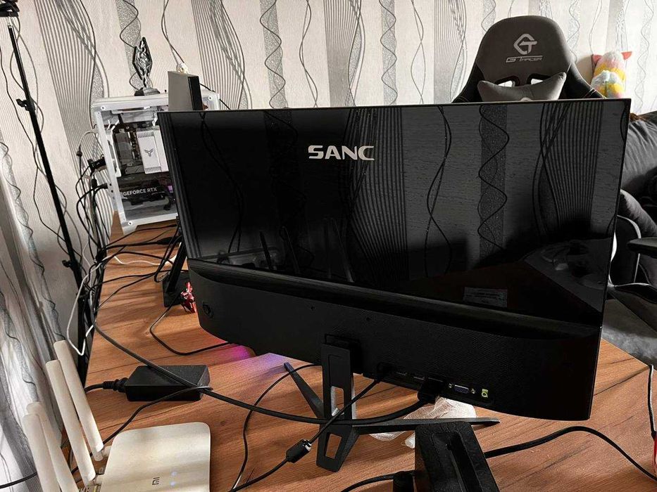 Монитор SANC M2442PH