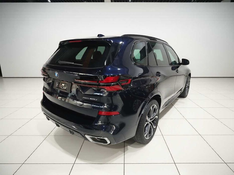 BMW X5 2026 xDrive 40Li M Sport Night Package