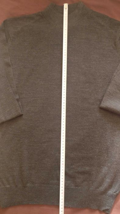 Ново, сиво мъжко поло