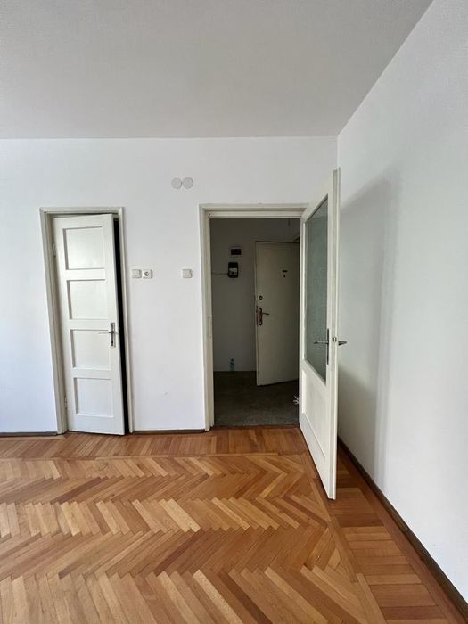 Studio - Gara de Nord - Gheorghe Duca 3 - Etaj 1 - 30 mp - Piata Garii