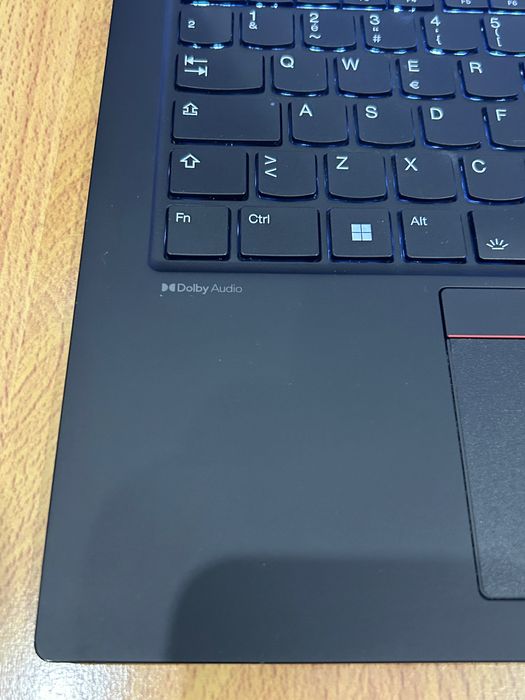 Лаптоп Lenovo Т14s 8-ядрен Ryzen/32 RAM/512 SSD, 3 м. гар.