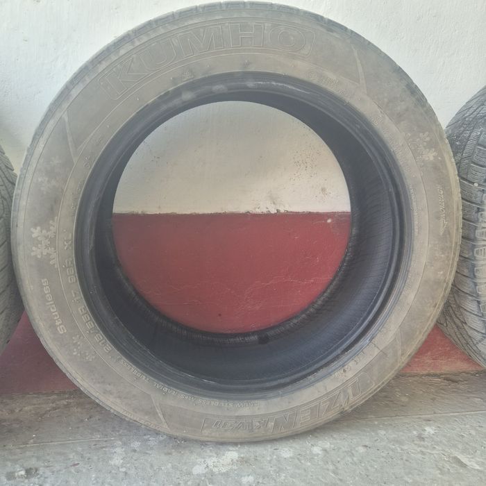 Бу. Балондар бар 4 шт.215/55/17