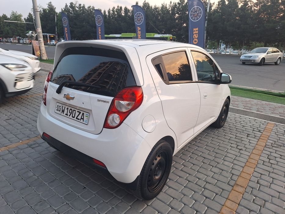 Спарк Spakr tozza