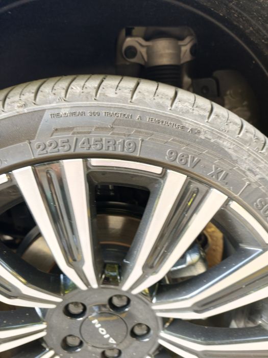 225 45 R19 shina probeg 2000km