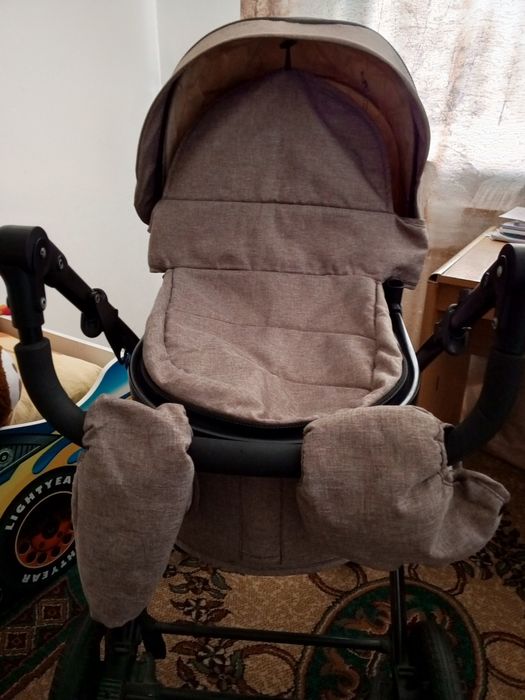 Продам детскую коляску