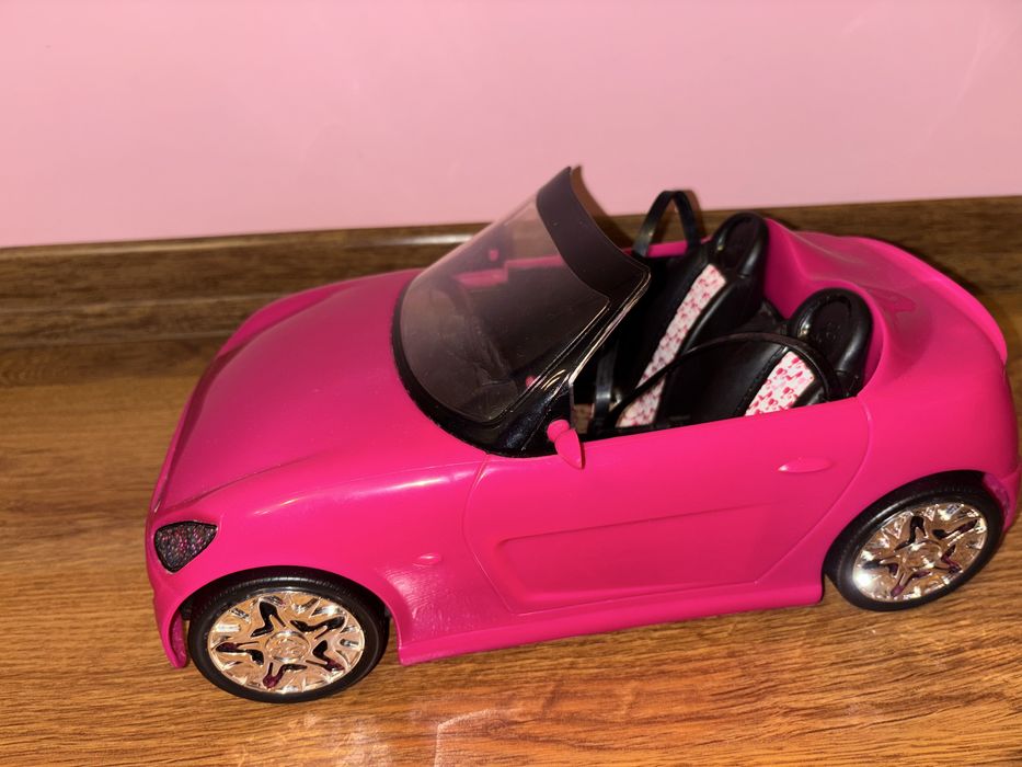 Кола с кукла Барби (Barbie)