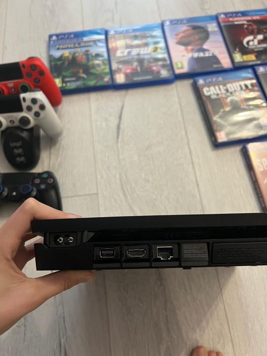 Play station 4 1 тера байт