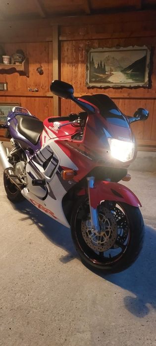 Honda CBR 600F 3