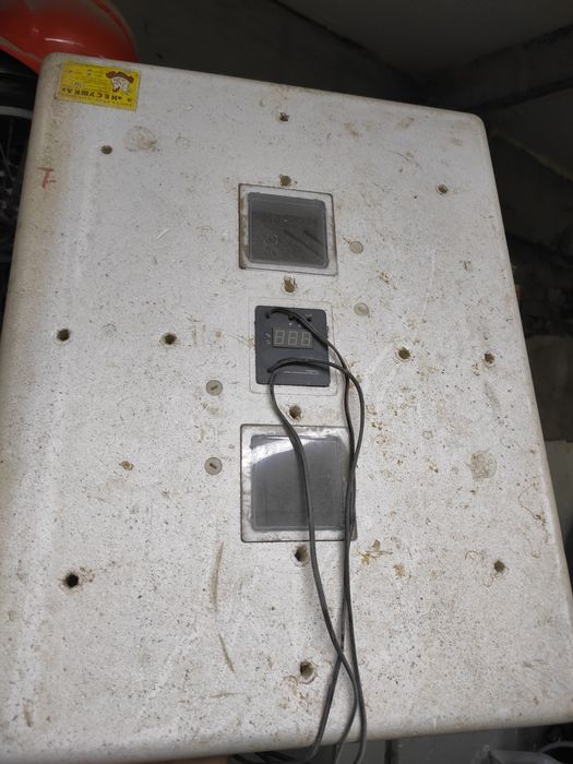 Продам инкубатор