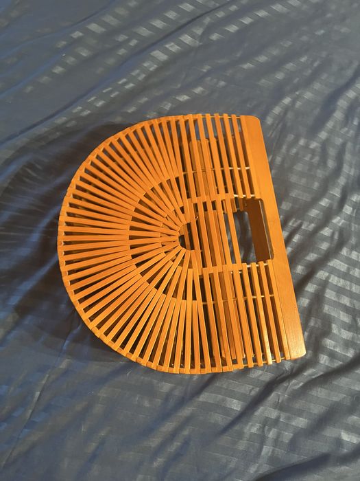 Чанта в оранжав цвят за хлаж и разходка от дървен материал