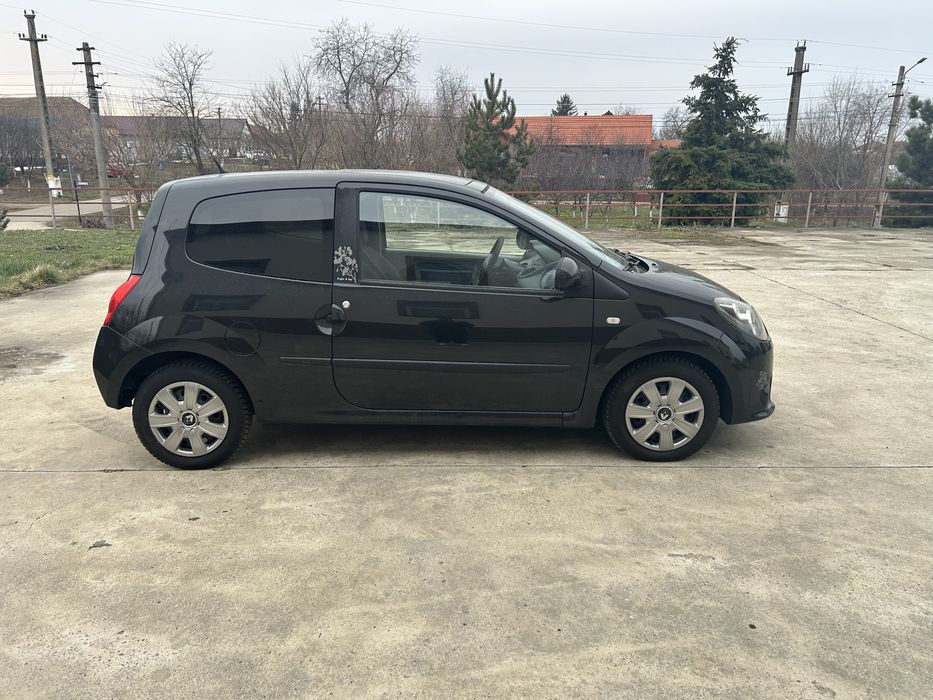 Renault Twingo 2 1.2 benzină – Night & Day | Panoramic | AC |