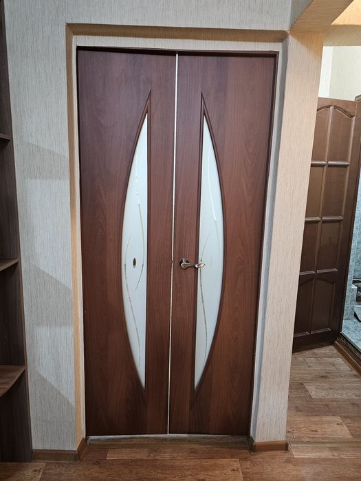 Двери б/у. Хорошее состояние