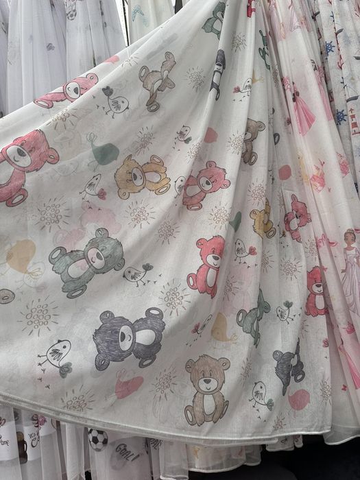 Нови модели платове тънки пердета за детска стая