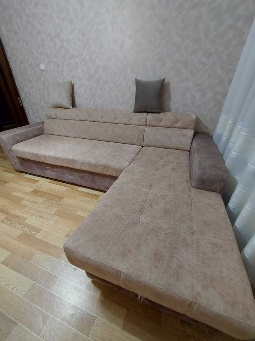 Диван угловой б/у