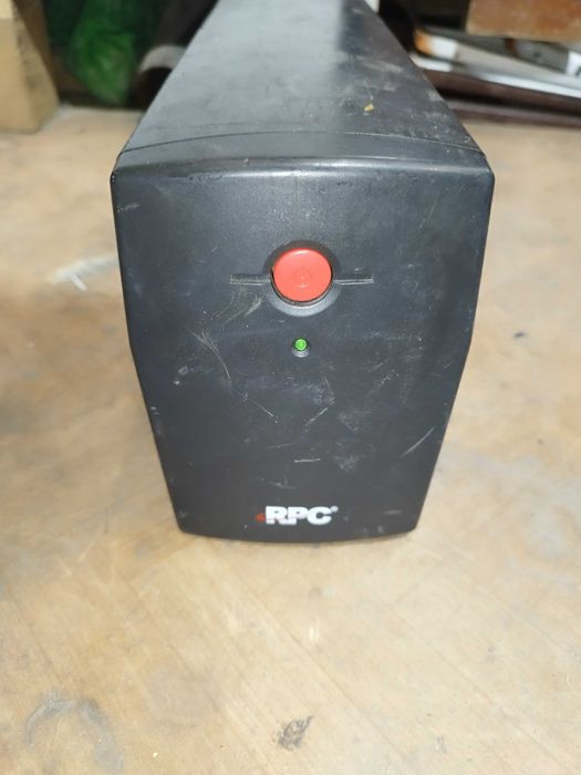 UPS cateva modele 12v-24v / 200-1200 Wati