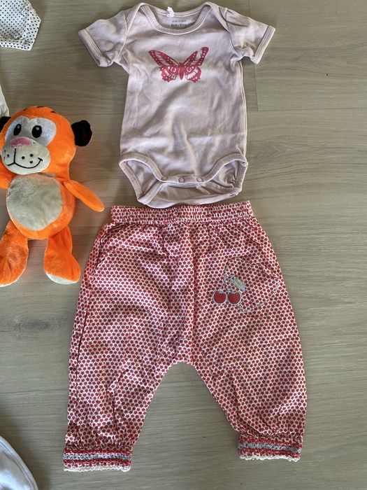 Vand lot haine ptr.fete(2-4 luni)superbe(13).