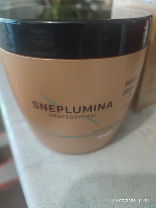Mască hidratantă efect de mătase lumina și ulei de argan pentru netezirea  firelor
