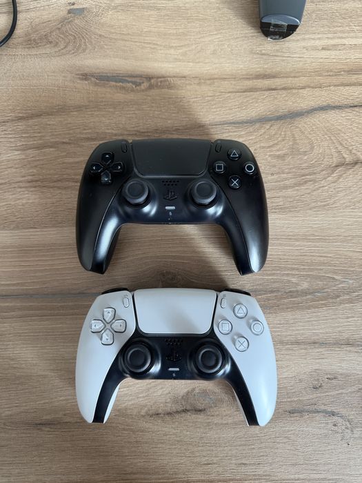 Продам PS 5 (плэйстейшн 5)