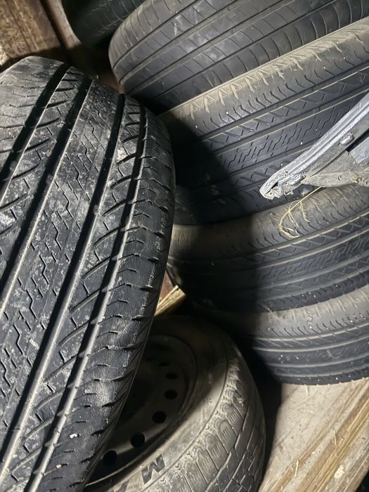 Шины комплект продам