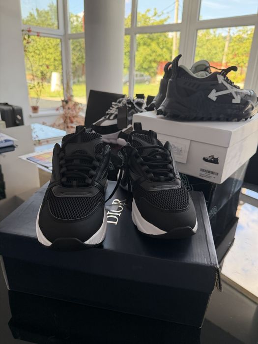 Dior B22.