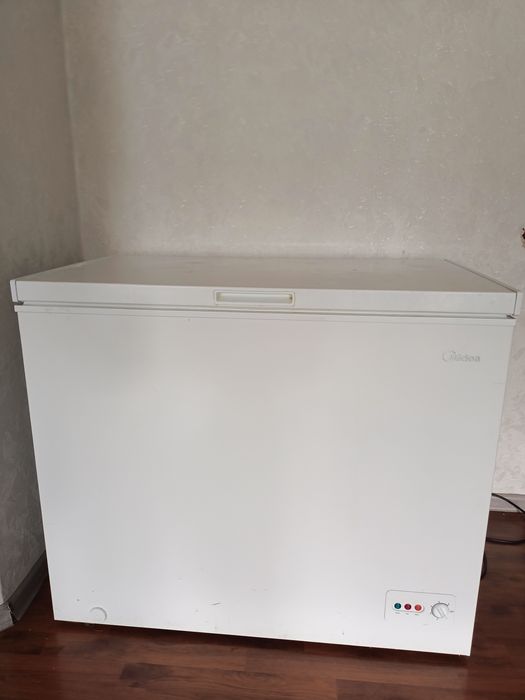 Морозильную камеру Midea