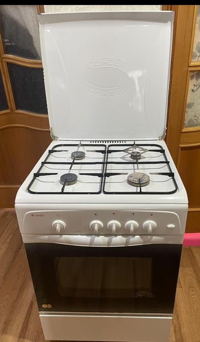 Продам газовую плиту GEFEST 25000енге